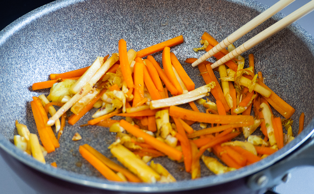 丸ごと食べ切り 夏野菜レシピ_キャベツの芯の甘辛きんぴら_作り方2